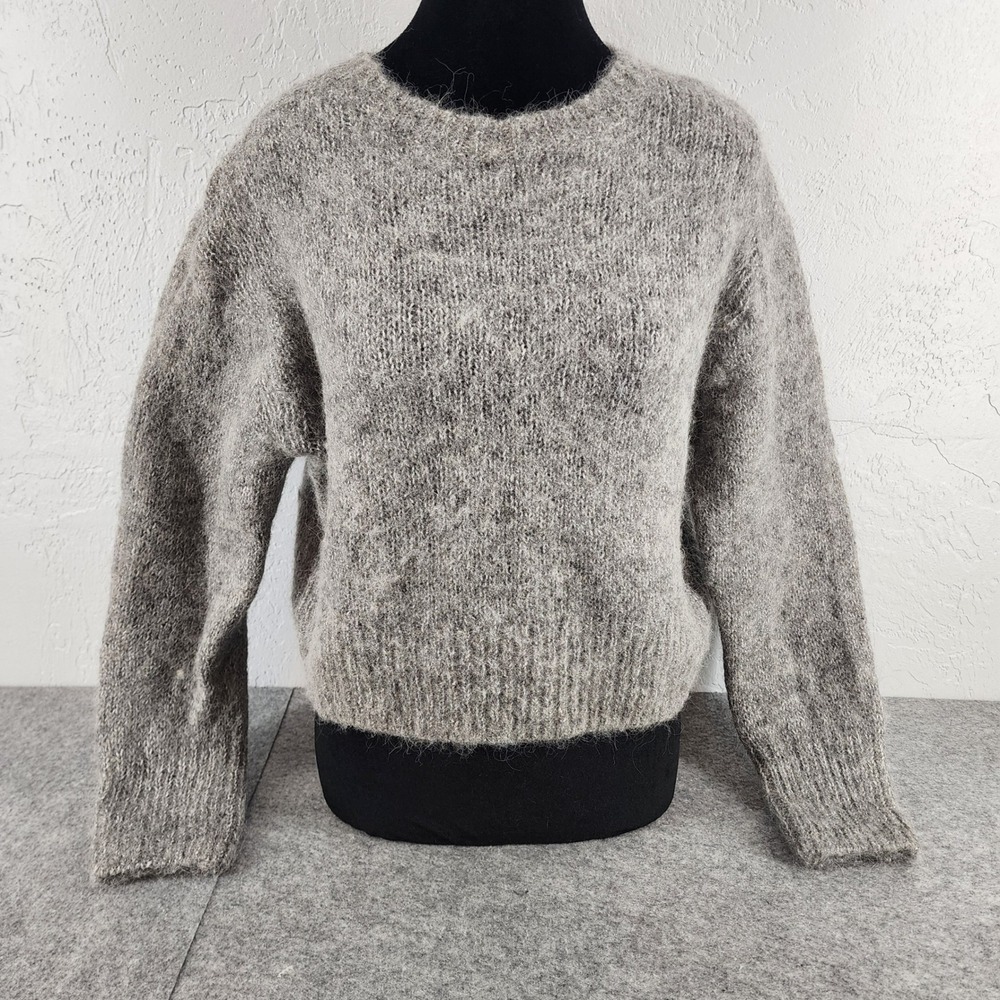 H&M Gray Wool Alpaca Blend Fuzzy Knit Cropped Pullover Sweater Womens Small
